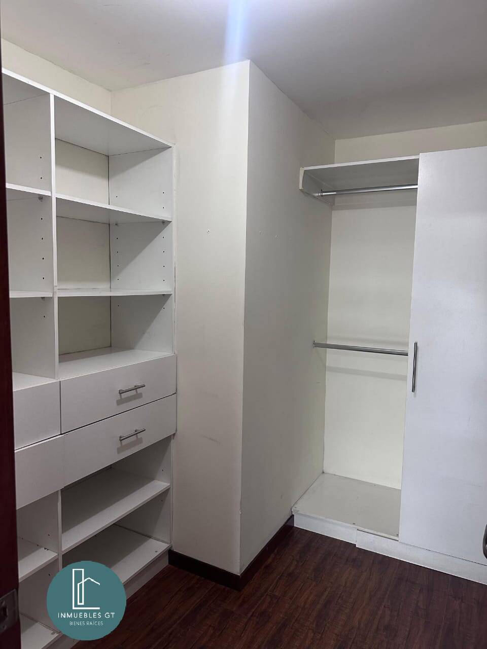 Alquilo apartamento en zona 10 - Miniatura 6