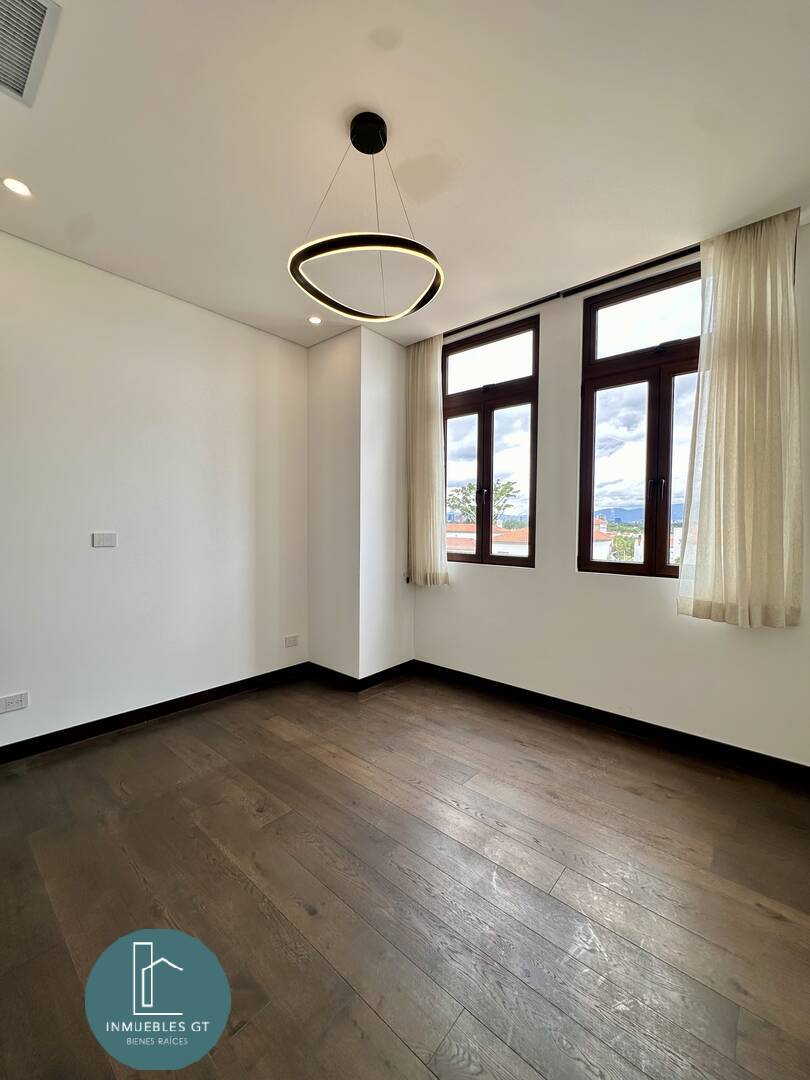 Apartamento en renta Olmos de Cayala zona 16 - Miniatura 12