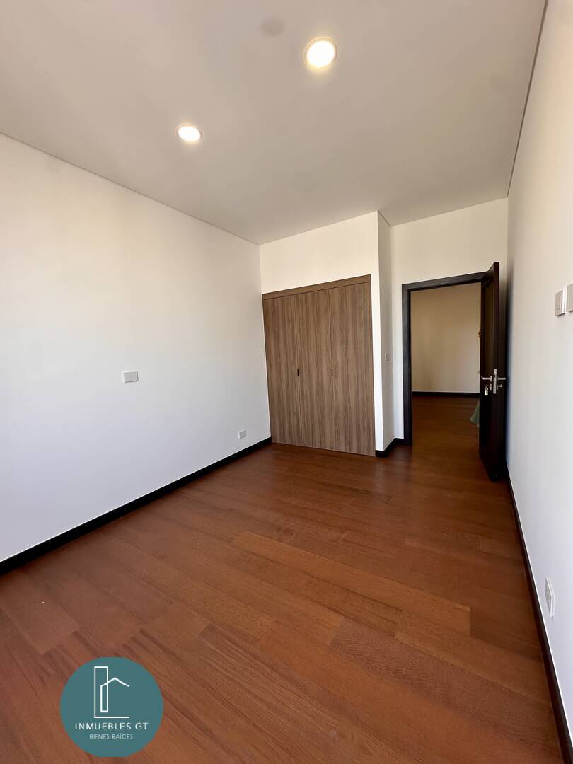 Apartamento en renta en Nogales Cayala - Image 4