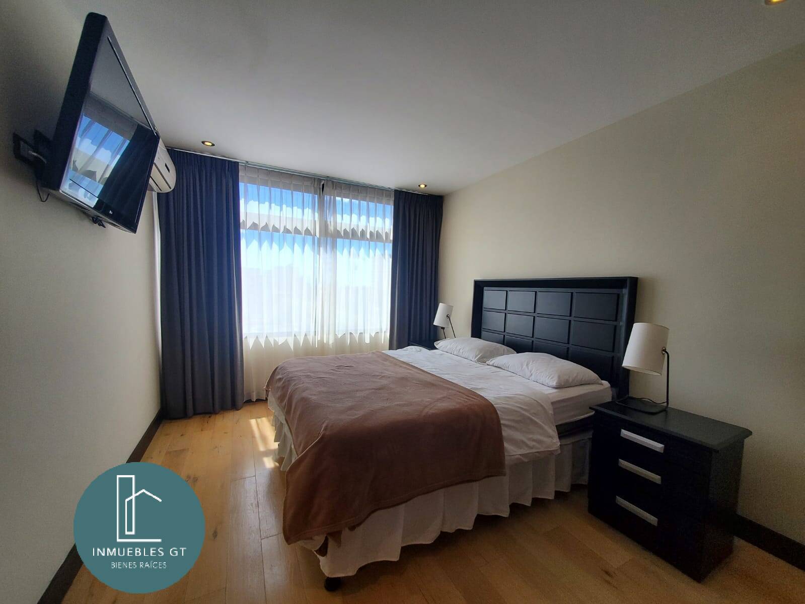 Apartamento en RENTA, Amueblado zona 15 - Miniatura 11
